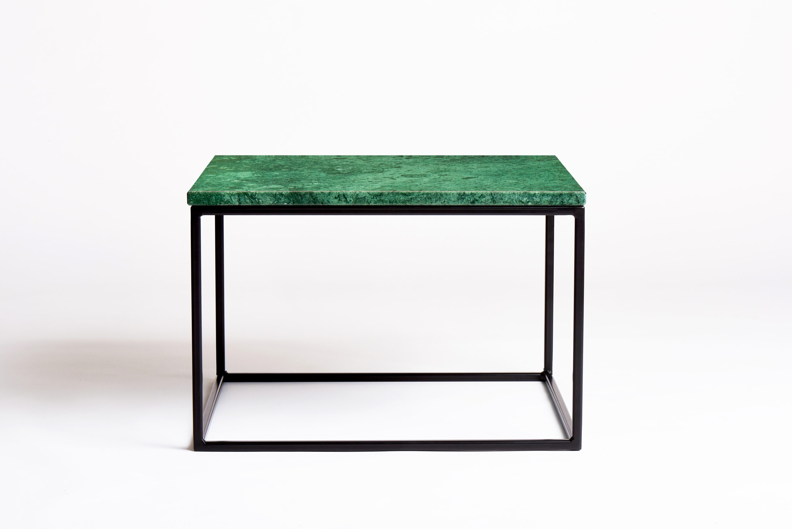 60 bij 60 cm - Groene marmeren salontafel- vooraanzicht- VanMarmer
